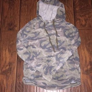 Medium camo American eagle hoodie women’s